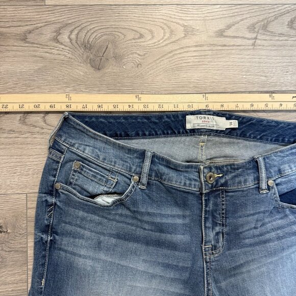 Torrid Ripped Distressed Denim Jeans Womens Size 14 Medium Wash Destroyed - Picture 9 of 14
